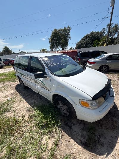 1999 Pontiac Montana Location - GM - Row 28 - Stock # H53606