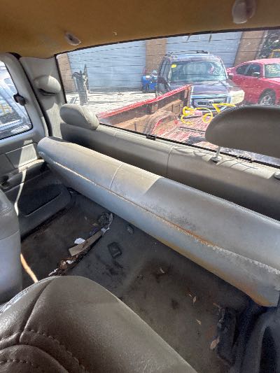 2001 Chevrolet Silverado 2500HD Location - Large Trucks & Vans - Row 27 - Stock # H53763