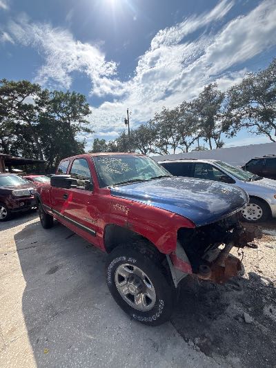 2001 Chevrolet Silverado 2500HD Location - Large Trucks & Vans - Row 27 - Stock # H53763