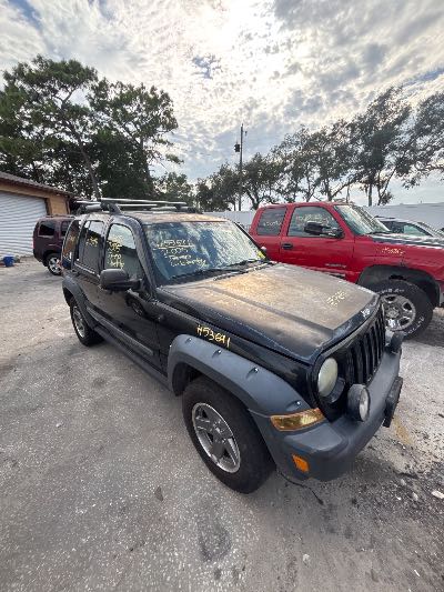 2005 Jeep Liberty Location - Chrysler - Row 46 - Stock # H53691
