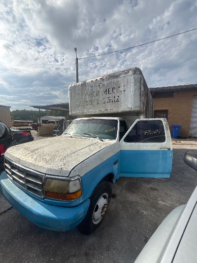 1994 Ford F-350 Chassis Cab Location - Large Trucks & Vans - Row 28 - Stock # H53764