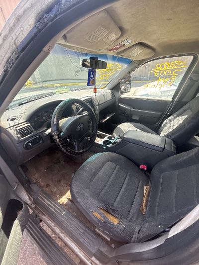 2003 Ford Explorer Location - Ford - Row 30 - Stock # H53802