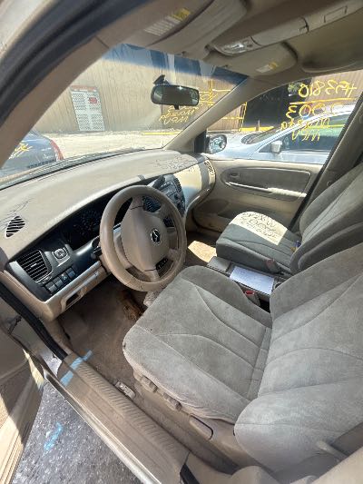 2003 Mazda MPV Location - Imports - Row 20 - Stock # H53810