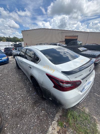 2017 Nissan Altima Location - Imports - Row 21 - Stock # H53799