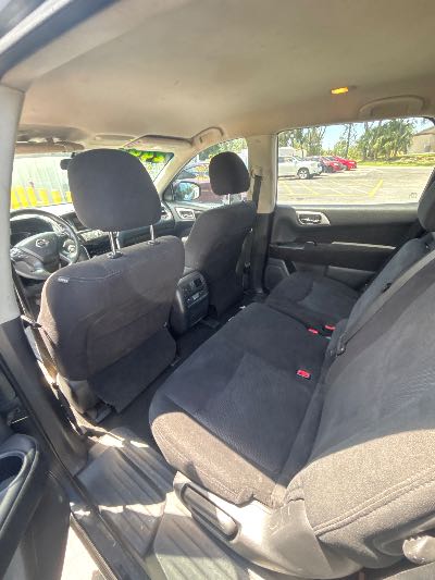 2015 Nissan Pathfinder Location - Imports - Row 13 - Stock # H53602
