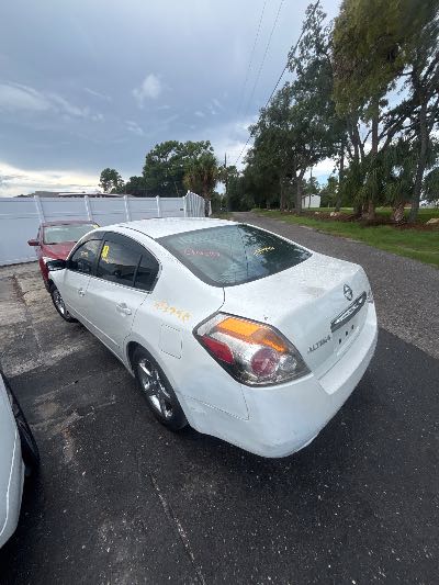 2011 Nissan Altima Location - Imports - Row 22 - Stock # H53790