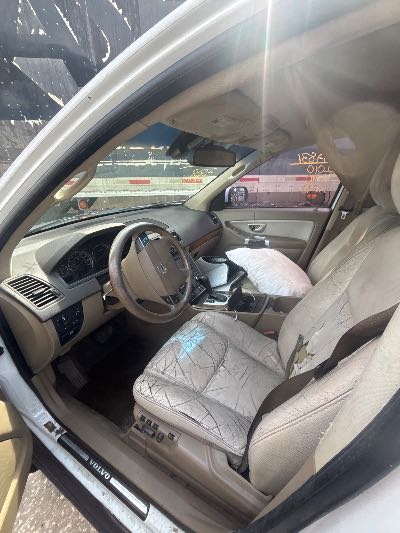 2010 Volvo XC90 Location - Imports - Row 22 - Stock # H53831