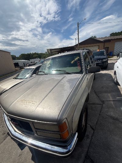 1999 GMC Suburban 1500 Location - Large Trucks & Vans - Row 28 - Stock # H53833