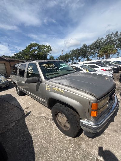 1999 GMC Suburban 1500 Location - Large Trucks & Vans - Row 28 - Stock # H53833