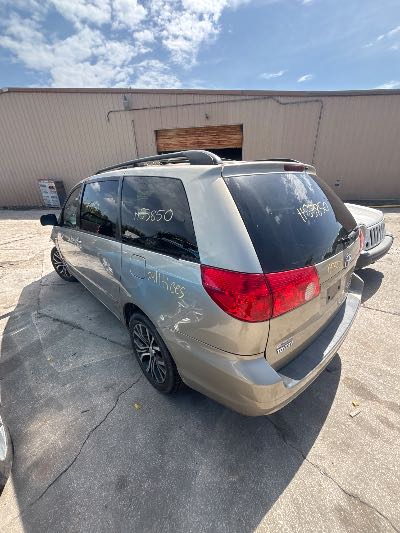 2010 Toyota Sienna Location - Imports - Row 24 - Stock # H53850