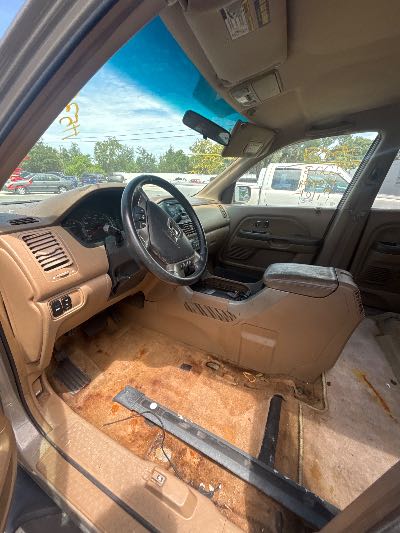 2003 Honda Pilot Location - Imports - Row 23 - Stock # H53851