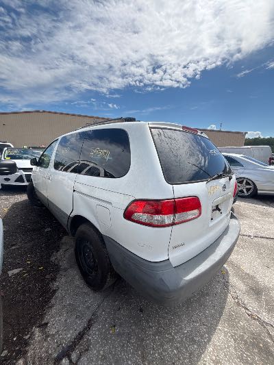 2001 Toyota Sienna Location - Imports - Row 24 - Stock # H53811