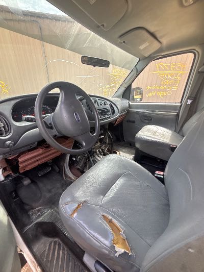 2005 Ford Econoline Cargo Van Location - Large Trucks & Vans - Row 29 - Stock # H53771