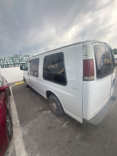 1996 Chevrolet Chevy Van Location - Large Trucks & Vans - Row 28 - Stock # H53855