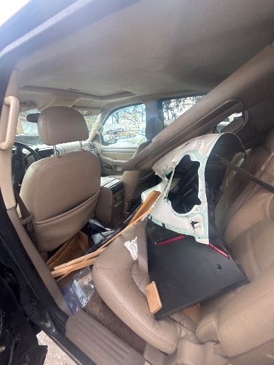 2003 Ford Explorer Location - Ford - Row 32 - Stock # H53883