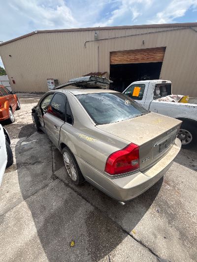 2004 Volvo S80 Location - Imports - Row 25 - Stock # H53885