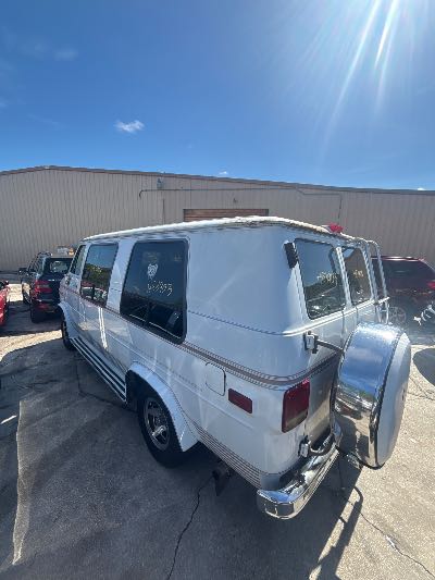1995 GMC Vandura Location - Large Trucks & Vans - Row 29 - Stock # H53903