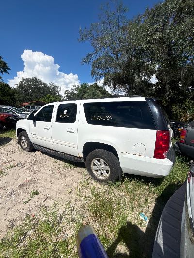 2010 GMC Yukon XL Location - Large Trucks & Vans - Row 30 - Stock # H53686