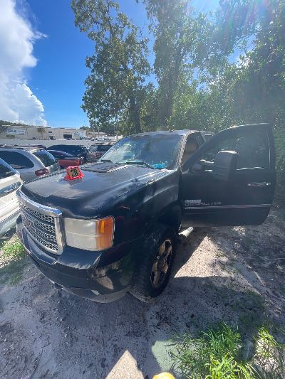 2011 GMC Sierra 2500HD Location - Imports - Row 999 - Stock # H53921