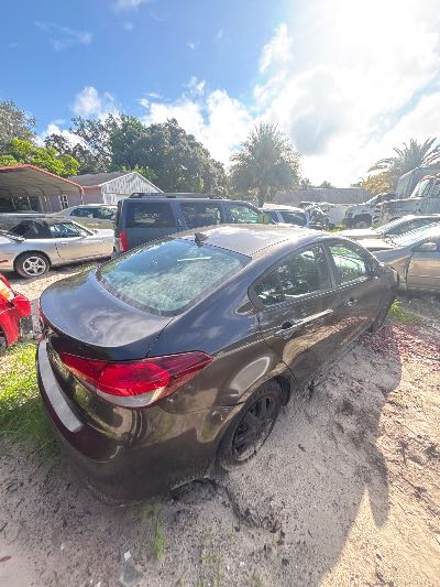 2017 Kia Forte Location - Imports - Row 1 - Stock # H53692