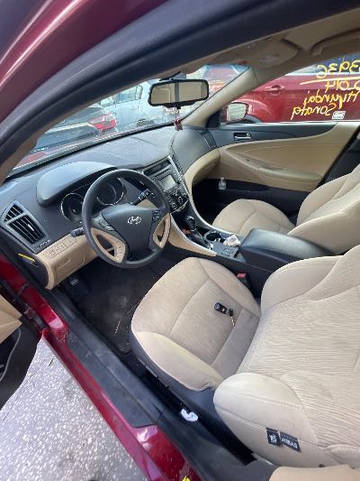2014 Hyundai Sonata Location - Imports - Row 43 - Stock # H53936