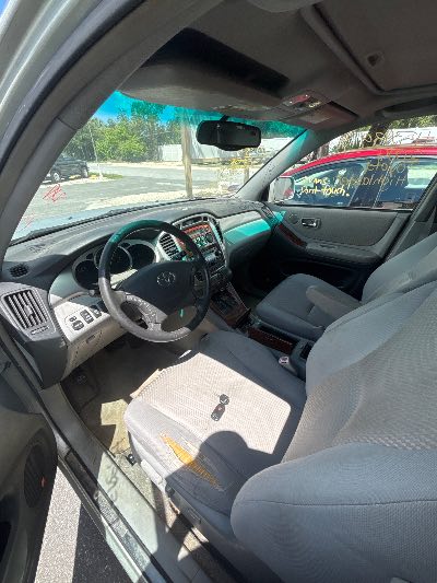 2004 Toyota Highlander Location - Imports - Row 999 - Stock # H53939