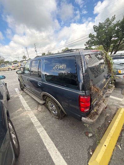 2002 Ford Expedition Location - Large Trucks & Vans - Row 30 - Stock # H53951