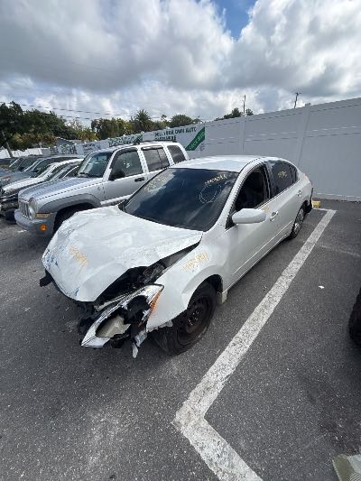 2011 Nissan Altima Location - Imports - Row 31 - Stock # H53841