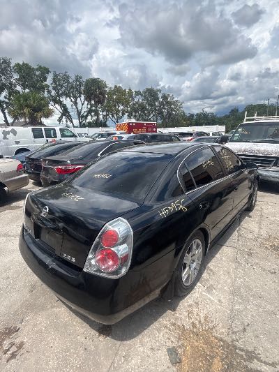 2005 Nissan Altima Location - Imports - Row 28 - Stock # H53956