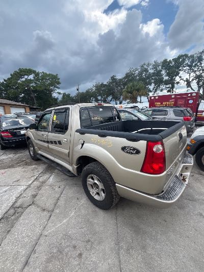 2004 Ford Explorer Sport Trac Location - Ford - Row 33 - Stock # H53963