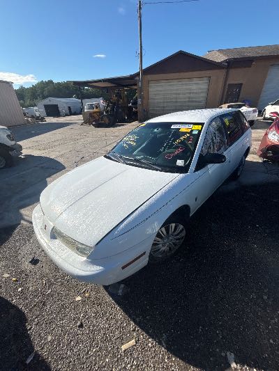 1999 Saturn SW2 Location - GM - Row 40 - Stock # H53976