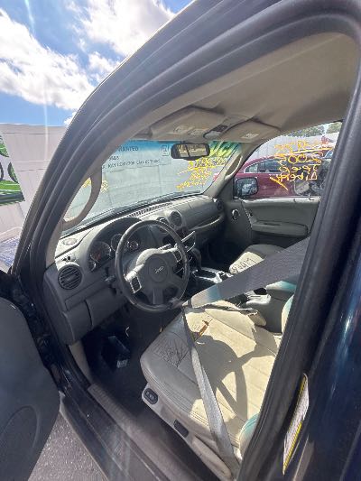 2005 Jeep Liberty Location - Chrysler - Row 38 - Stock # H53978