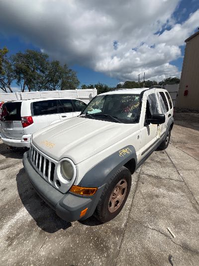 2007 Jeep Liberty Location - Chrysler - Row 38 - Stock # H53983