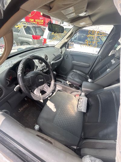 2007 Jeep Liberty Location - Chrysler - Row 38 - Stock # H53983