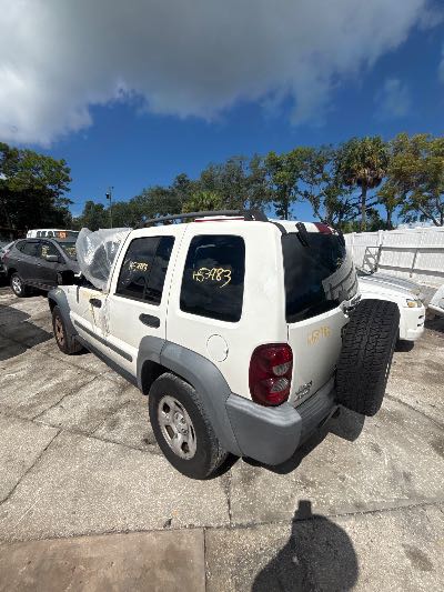 2007 Jeep Liberty Location - Chrysler - Row 38 - Stock # H53983