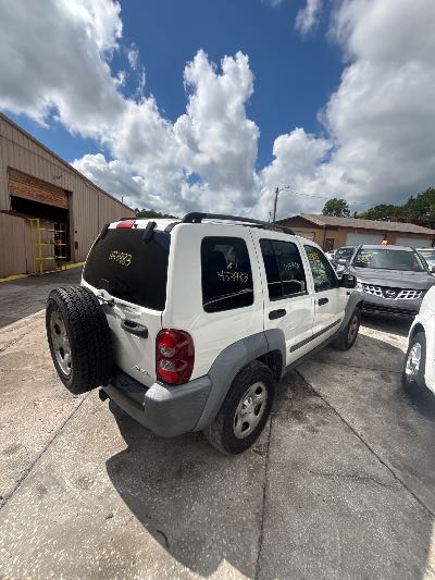 2007 Jeep Liberty Location - Chrysler - Row 38 - Stock # H53983
