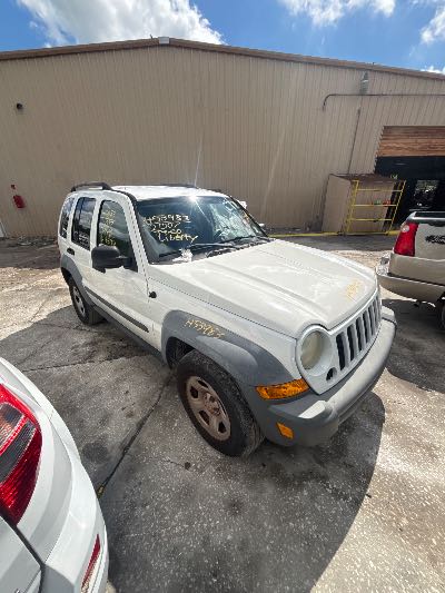 2007 Jeep Liberty Location - Chrysler - Row 38 - Stock # H53983