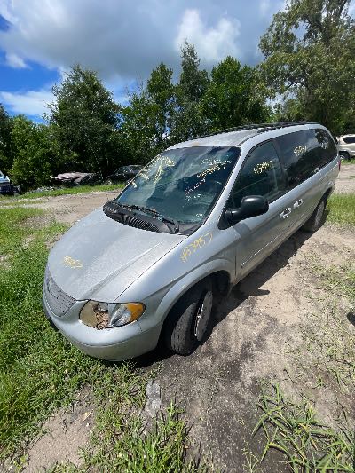 2004 Chrysler Town & Country Location - Chrysler - Row 39 - Stock # H53957
