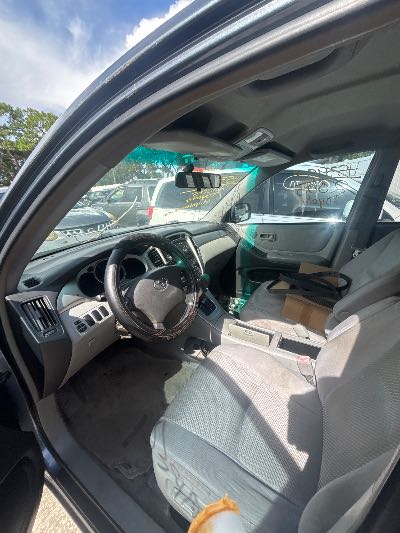 2005 Toyota Highlander Location - Imports - Row 44 - Stock # H53987