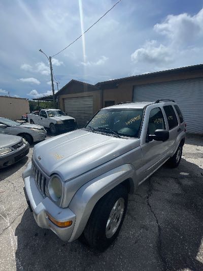 2004 Jeep Liberty Location - Chrysler - Row 38 - Stock # H53988