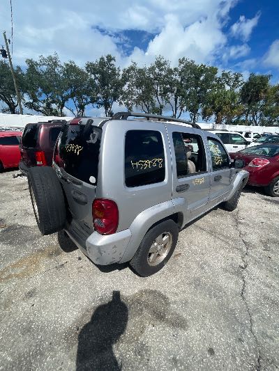 2004 Jeep Liberty Location - Chrysler - Row 38 - Stock # H53988