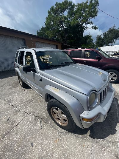 2004 Jeep Liberty Location - Chrysler - Row 38 - Stock # H53988