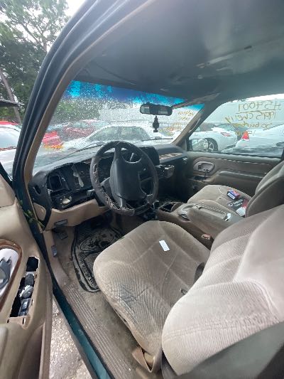 1995 Chevrolet Suburban 1500 Location - Large Trucks & Vans - Row 31 - Stock # H54001