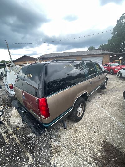 1995 Chevrolet Suburban 1500 Location - Large Trucks & Vans - Row 31 - Stock # H54001