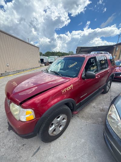 2004 Ford Explorer Location - Ford - Row 33 - Stock # H54009