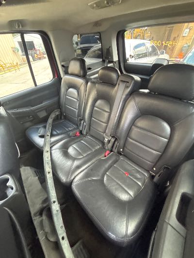 2004 Ford Explorer Location - Ford - Row 33 - Stock # H54009