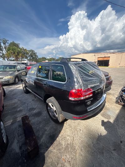 2005 Volkswagen Touareg Location - Imports - Row 43 - Stock # H54021