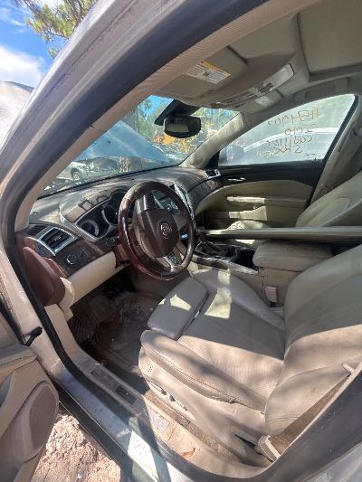 2010 Cadillac SRX Location - GM - Row 41 - Stock # H54007