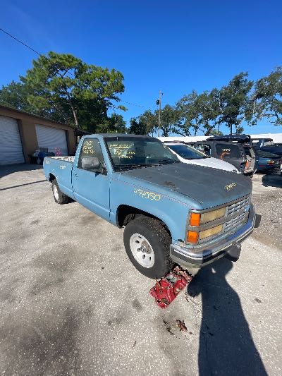 1992 GMC Sierra 1500 Location - Large Trucks & Vans - Row 31 - Stock # H54050