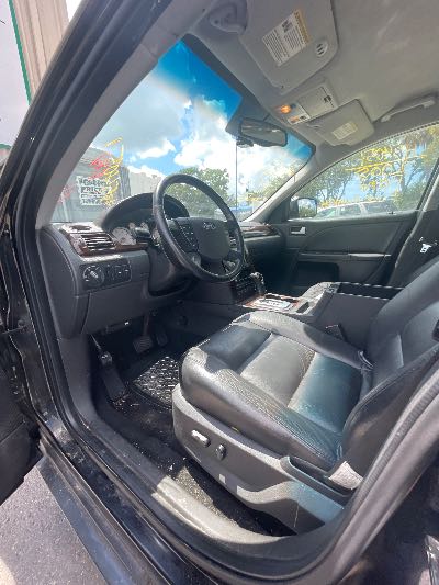 2005 Ford Five Hundred Location - Ford - Row 34 - Stock # H54051